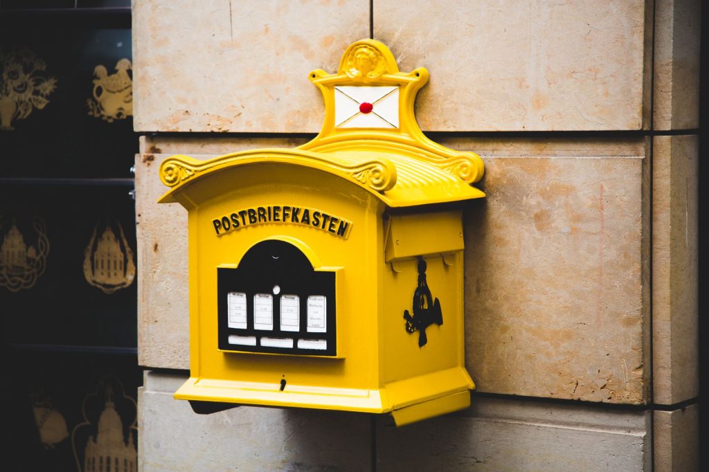 colis boîte aux lettres